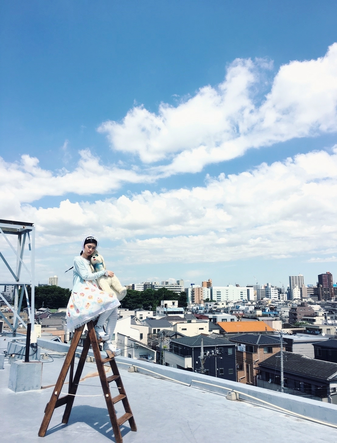 寺田 蘭世｜ブルー（2019-08-16）｜2枚目