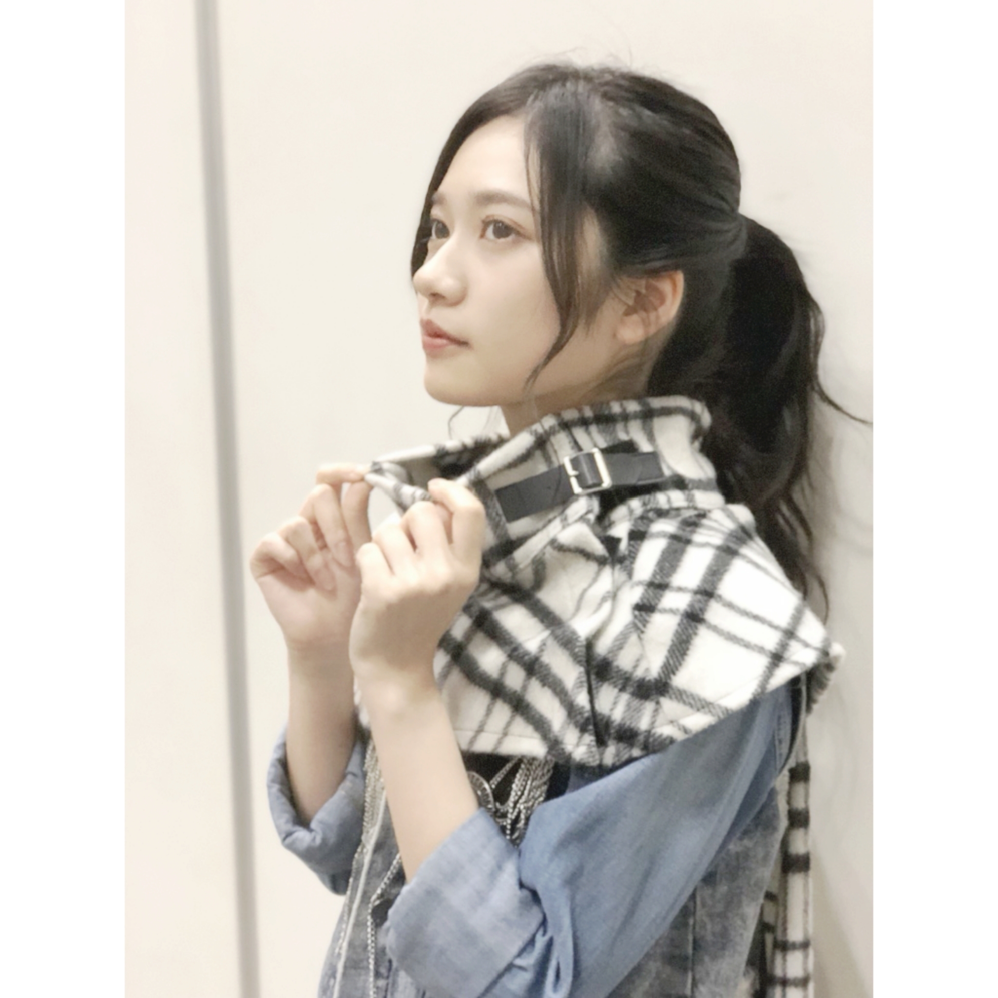 寺田 蘭世｜赤いマニキュア（2018-01-24）｜2枚目