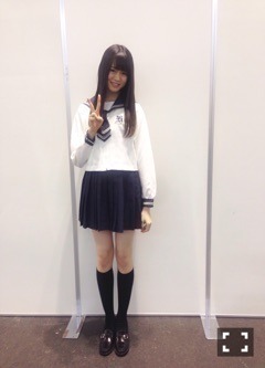 山崎 怜奈｜卒業式。135（2016-03-01）｜2枚目