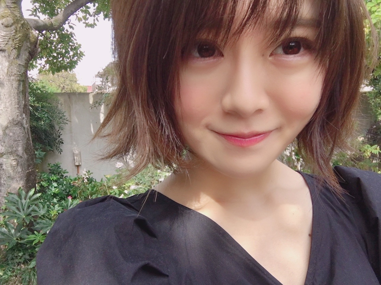 山崎 怜奈｜裸足で駆けずり回る楽しさったらない（2018-09-13）｜2枚目