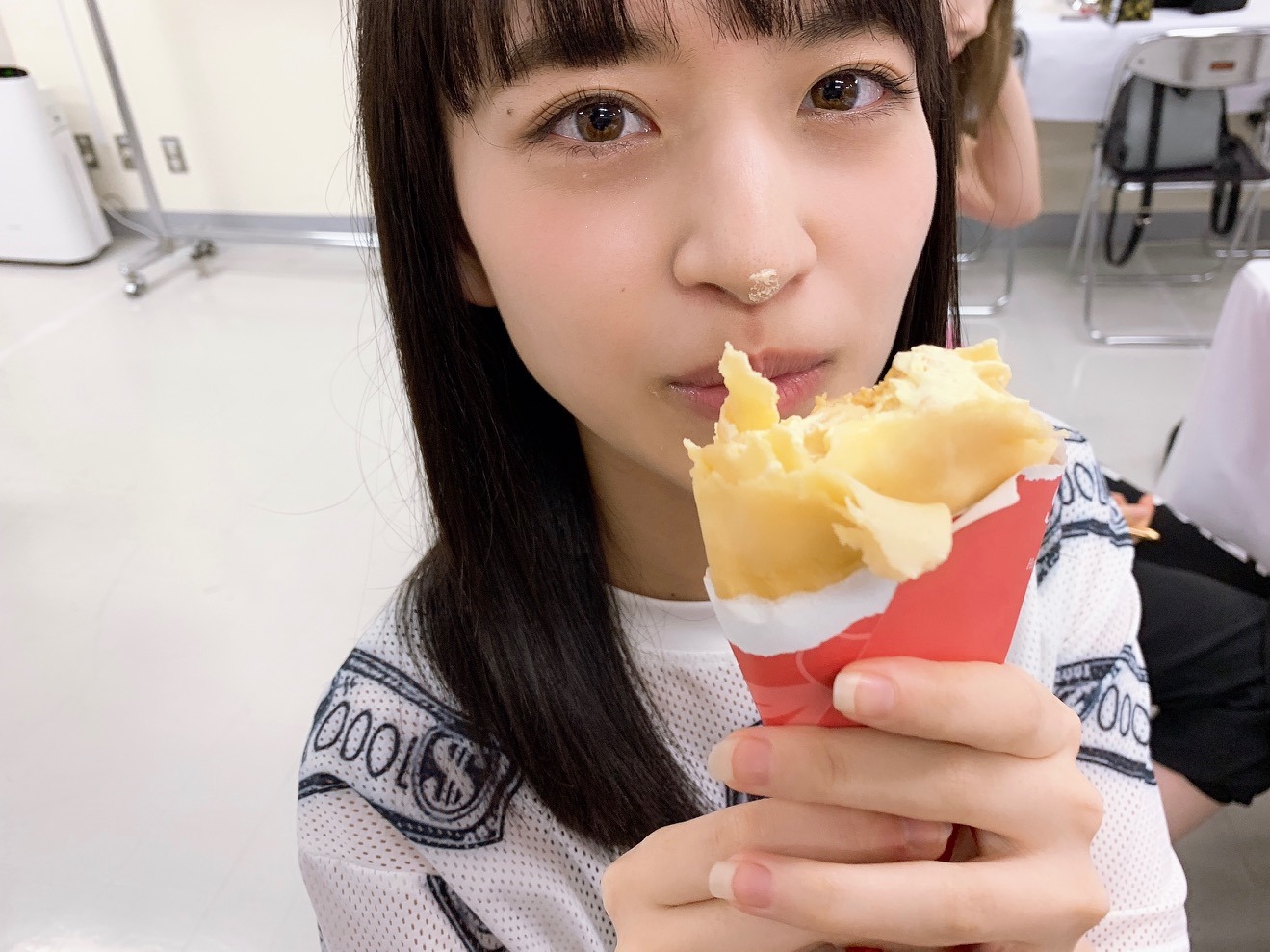 山崎 怜奈｜クリーム付いちゃうよね、分かる分かる（2019-07-23）｜3枚目