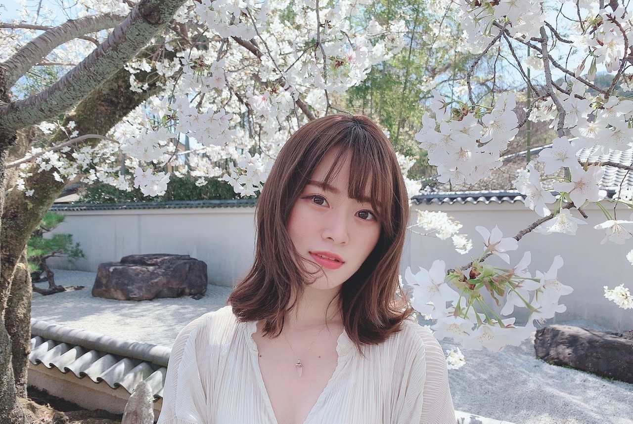 山崎 怜奈｜大学卒業（2020-03-23）｜2枚目