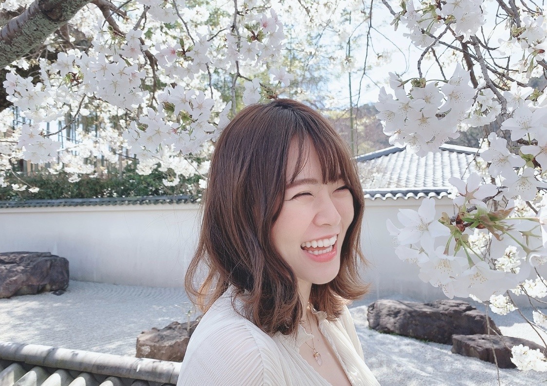 山崎 怜奈｜大学卒業（2020-03-23）｜3枚目