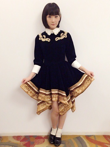 生駒 里奈｜髪伸びたなぁ。（2015-12-02）｜2枚目