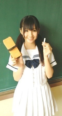 井上 小百合｜ヽ(｡･ω･｡) ぐる ぐるカーテンって、 響きがぶりぶりざえ もんに似てる（2013-06-11）｜2枚目