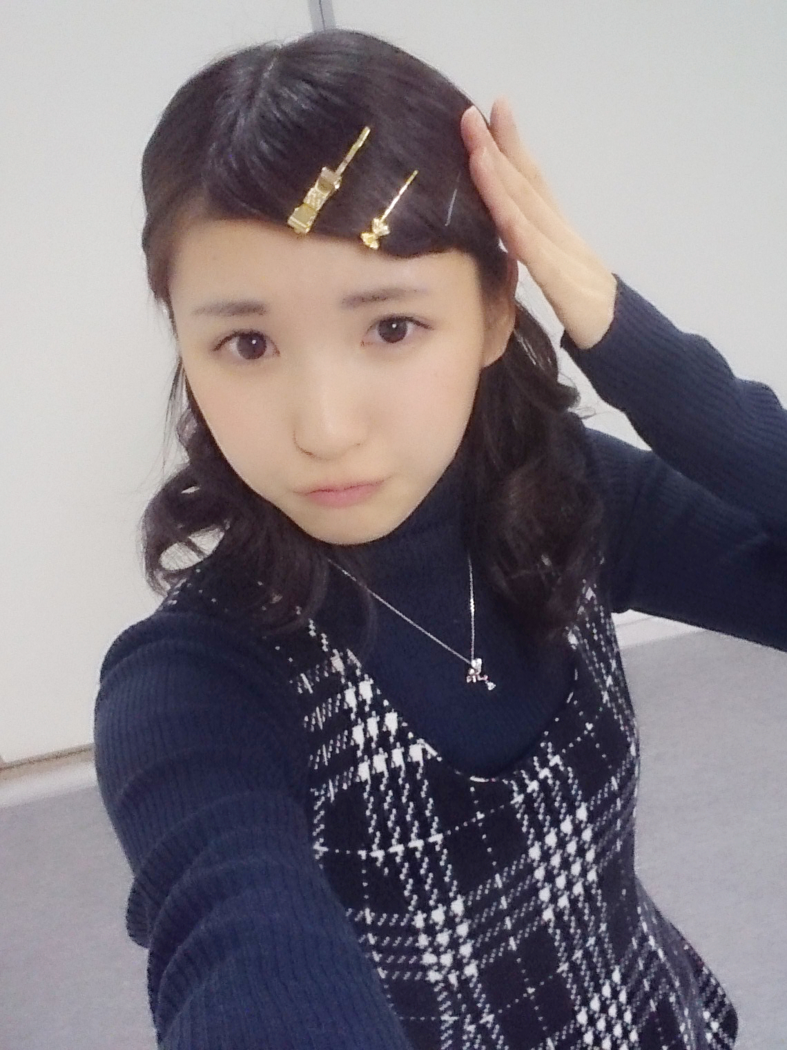 井上 小百合｜ヽ(。・ω ・。)お デコデコ（2014-01-06）｜4枚目
