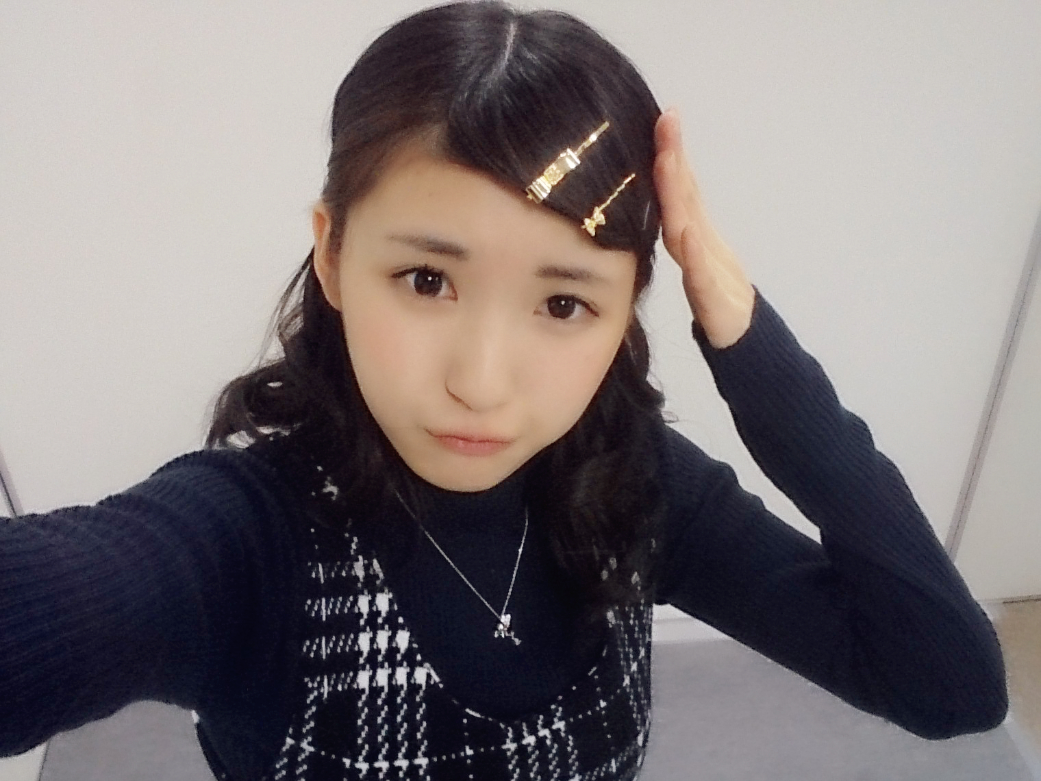 井上 小百合｜ヽ(。・ω ・。)お デコデコ（2014-01-06）｜5枚目