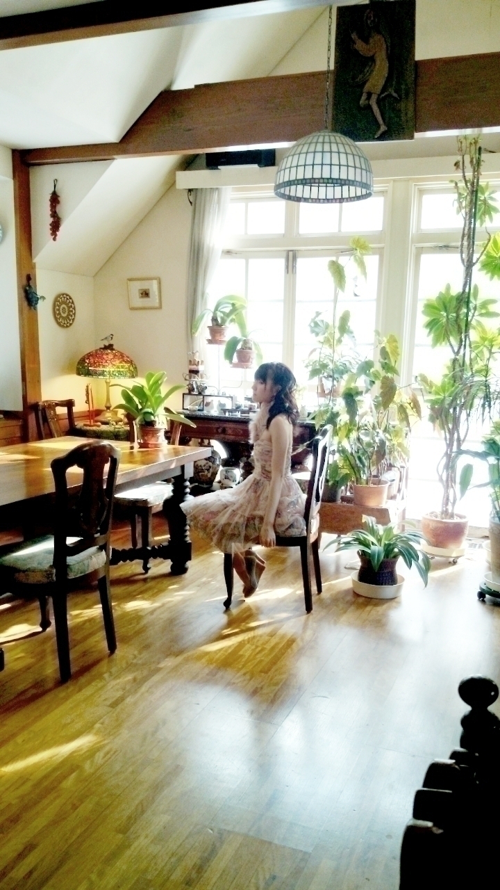 井上 小百合｜ヽ(。・ω ・。)リ スさん。（2014-03-07）｜2枚目
