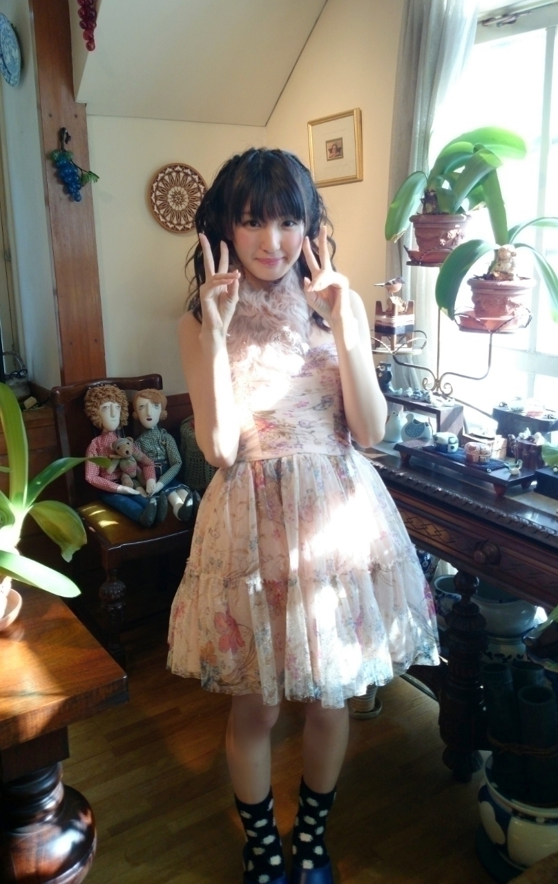井上 小百合｜ヽ(。・ω ・。)う りゃああ（2014-03-21）｜4枚目