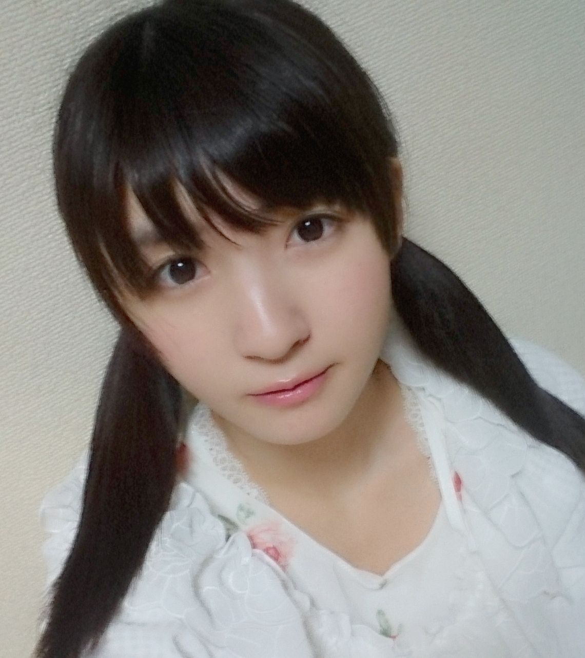井上 小百合｜ヽ(。・ω ・。)変 な顔ー（2014-03-27）｜2枚目