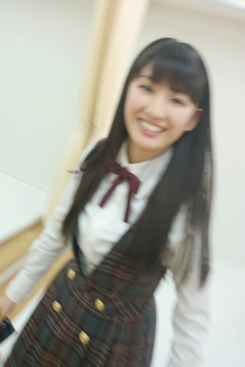 井上 小百合｜ヽ(。・ω ・。)や いやい（2014-05-09）｜4枚目