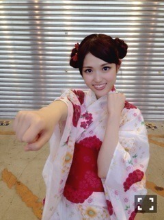 松村 沙友理｜あしゅりんごぱーん ちとか絶対してあげ ないんだからねっ(o ・・o)（2014-08-12）｜3枚目