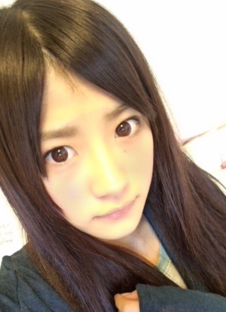 若月 佑美｜私がもし、政党を持つのであれば きっとそれは紛れもなくこの党に なるであろう。そう、世界を幸せ にする。甘党。（2012-03-20）