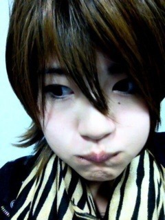 若月 佑美｜私は熱すぎみたいでございます(    ；∀；)（2011-12-01）
