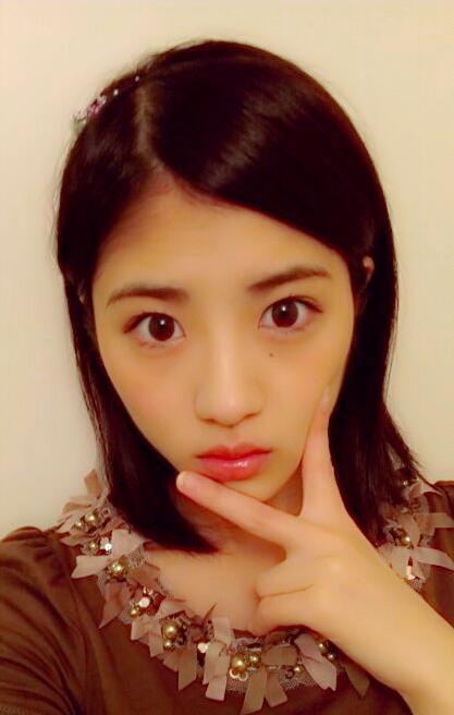 若月 佑美｜一言更新！最近タイトル質素で申 し訳ないです( ´；ω；`)…（2012-11-19）