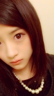 若月 佑美｜最近はね、いこたん( 生駒)と 二次元の話に花を咲かせているよ 。それも大きな( 笑)ぇ（2012-12-21）｜5枚目