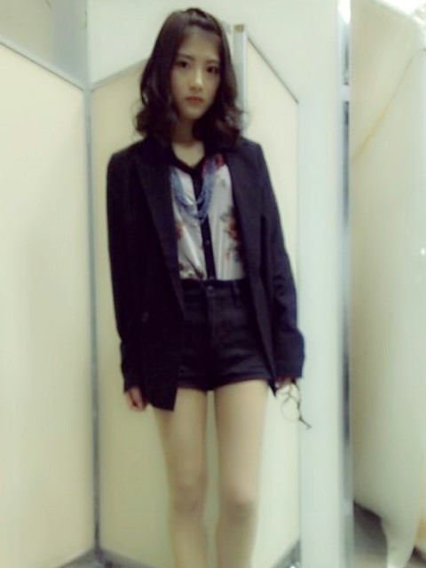 若月 佑美｜個別握手会について(* ´｀*)（2013-02-19）｜3枚目