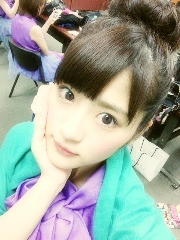 若月 佑美｜近々仕事前に川後とみさみさとま いまいとお出かけしよかなって (o＞ω＜o)ま たレポします！（2013-05-29）