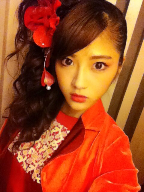 若月 佑美｜甘党な私にとってハロウィンは素 敵。お菓子にまみれたい。（2013-10-28）｜2枚目