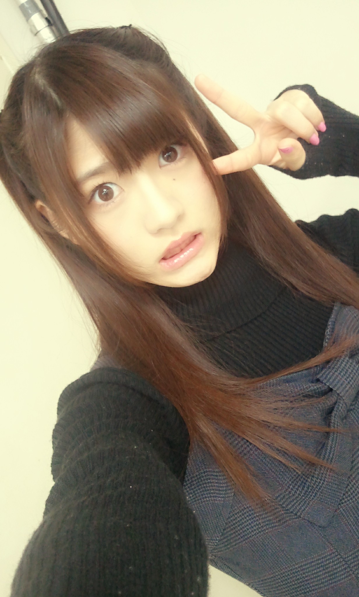 若月 佑美｜クリスマスは、アイスケーキをお 父さんに買ってもらうつもり！っ てこのタイトルで父に伝える。笑（2013-12-15）｜5枚目
