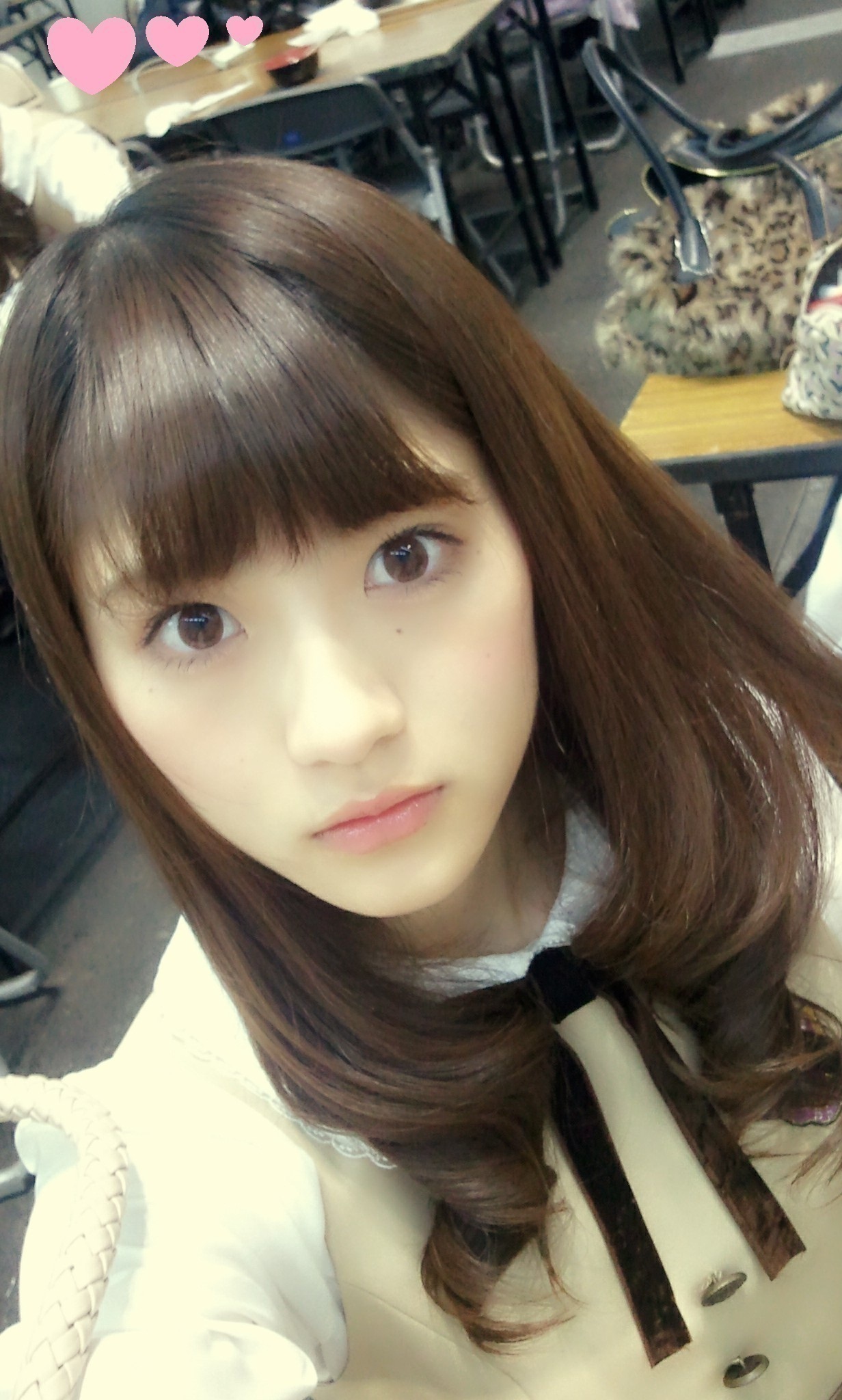 若月 佑美｜にゃぁー(..) んちゅ。と一緒。（2013-12-28）｜2枚目