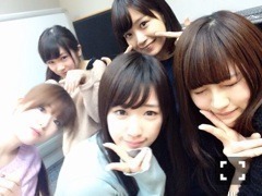 若月 佑美｜真夏がね、真夏がね、かずみ んのバースデーする為に部屋の明 かり消したらね、私にね...（2014-02-10）｜2枚目