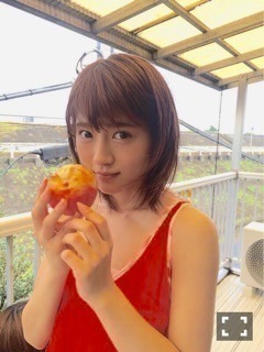 若月 佑美｜広島と新田美緒。（2015-08-16）｜2枚目