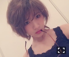 若月 佑美｜食べかけのどら焼き（2016-04-12）