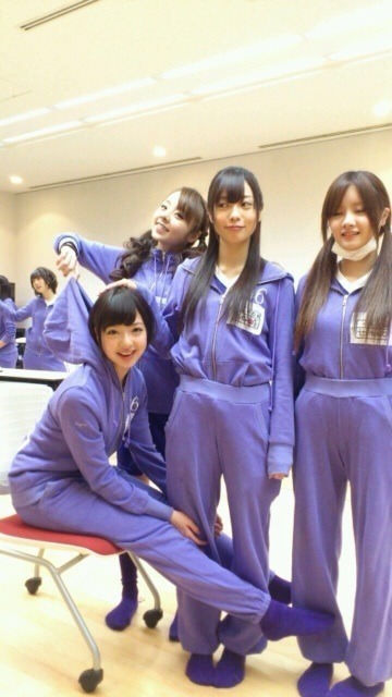 斉藤 優里｜ 今日のテーマ全身紫でコーディネート( •ㅈ• )（2013-03-26）｜2枚目