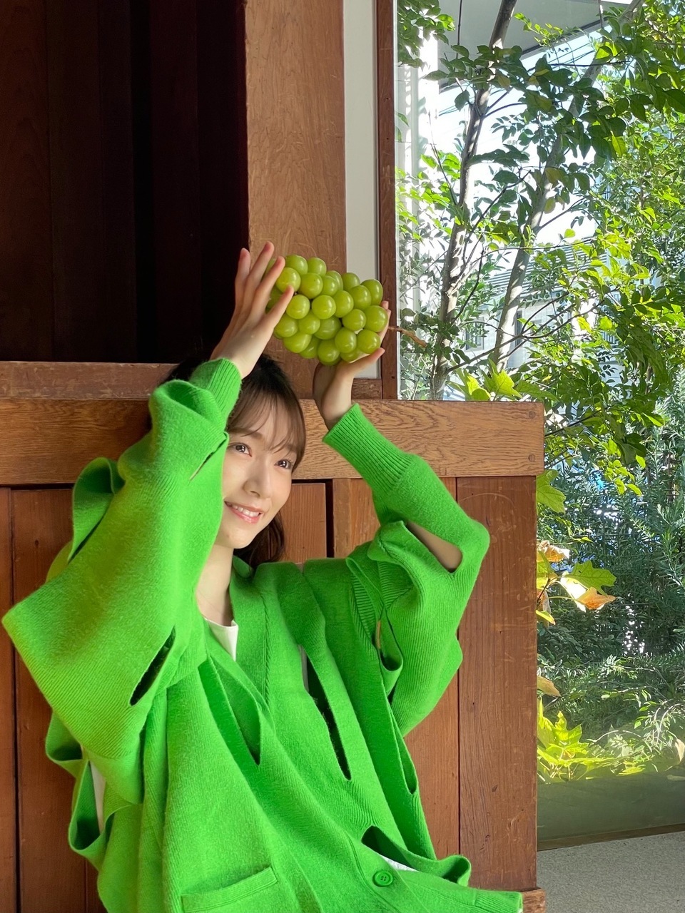 守屋 麗奈｜週刊ヤングジャンプさん（2022-01-07）