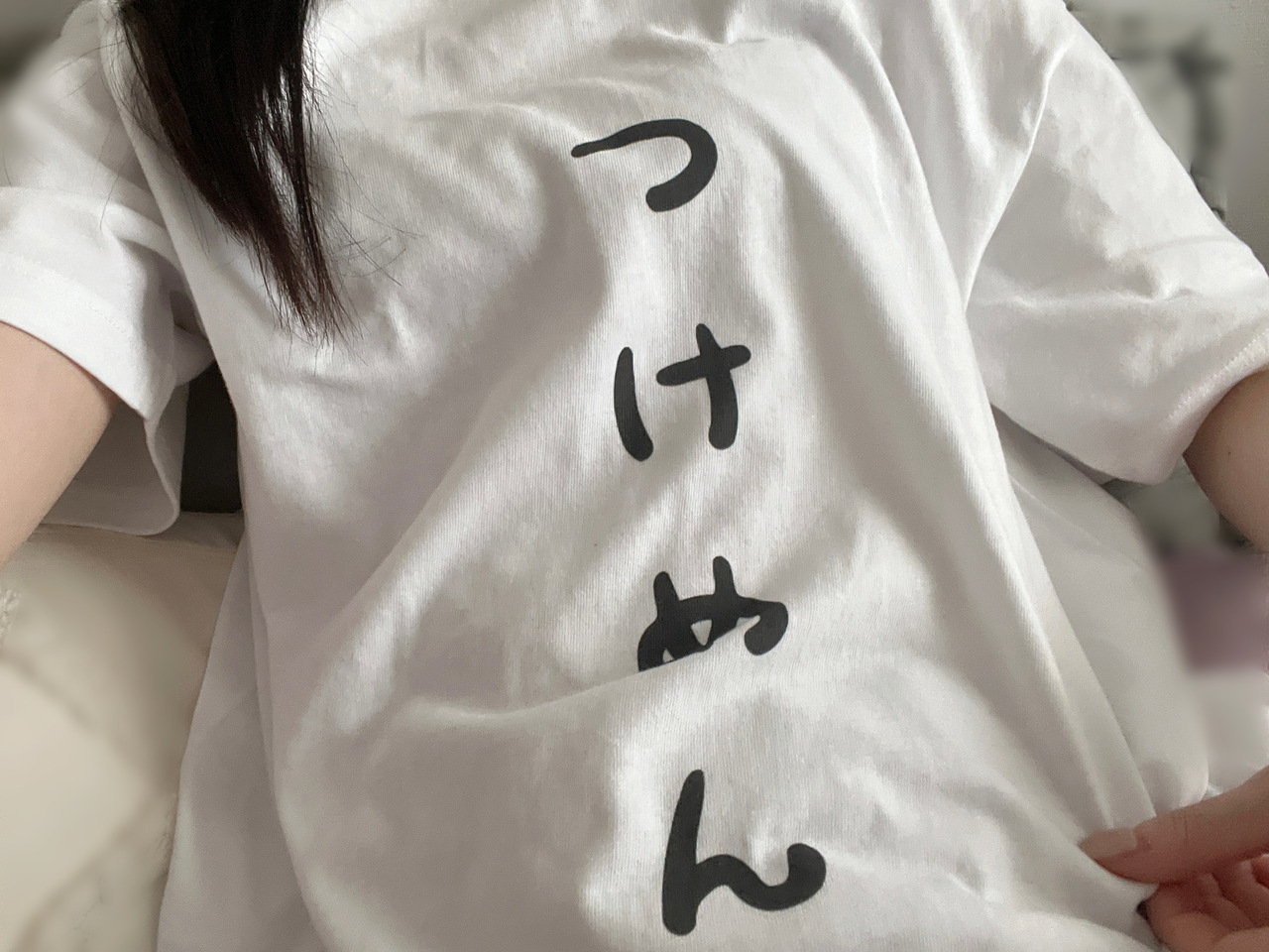 石森 璃花｜部屋が綺麗なことは気持ちがいいのは大前提として床に溜まった髪の毛とか鏡に溜まった水垢とか積み上がってる洗濯物とか見るとがんばってるのかも自分って少しほっこりもしちゃう さて お部屋の掃除しないとなー、78（2024-05-08）