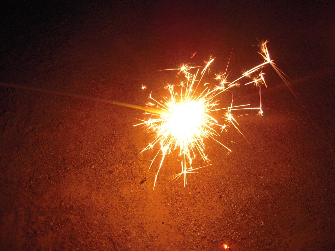 向井 純葉｜いとは、花火をする（2024-05-24）