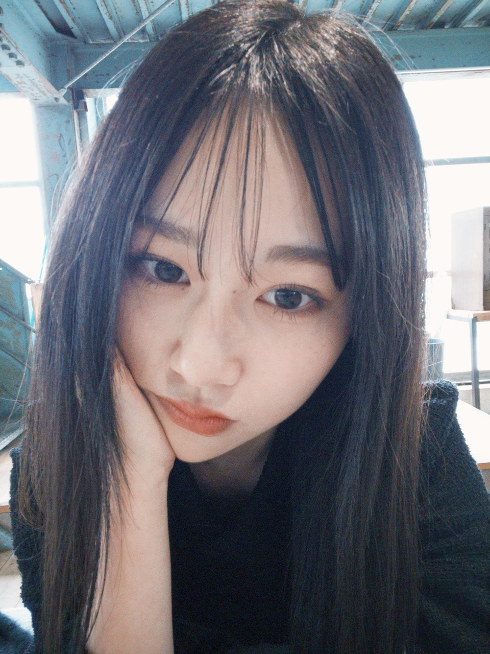 向井 純葉｜ベッドのシーツを変えました！！！！夏系の色になった！！！（2024-06-12）