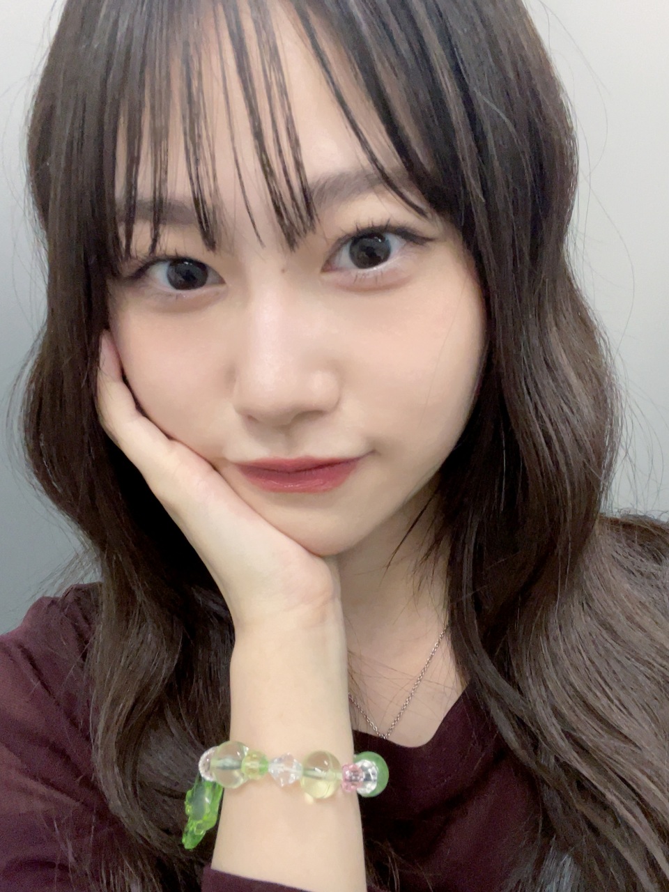 向井 純葉｜帰り道に美味しそうなお店がたくさんあったけど家に帰って絶対にキャベツが食べたくて寄り道我慢した。（2024-11-05）