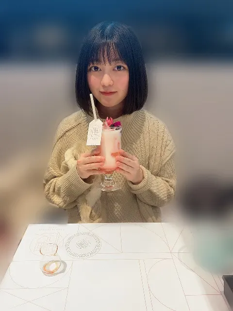 幸阪 茉里乃｜櫻坂カフェ🌸☁️（2020-12-18）