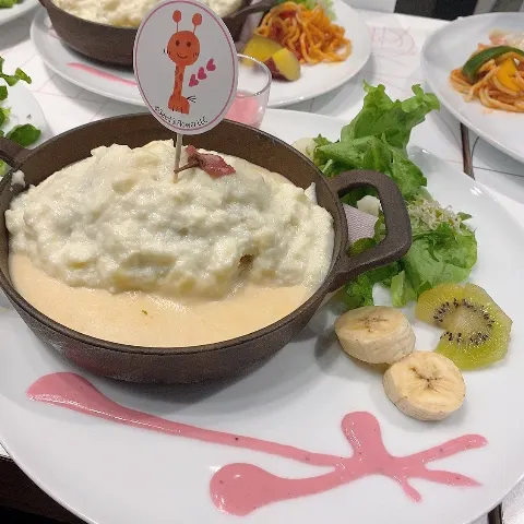 幸阪 茉里乃｜櫻坂カフェ🌸☁️（2020-12-18）｜3枚目