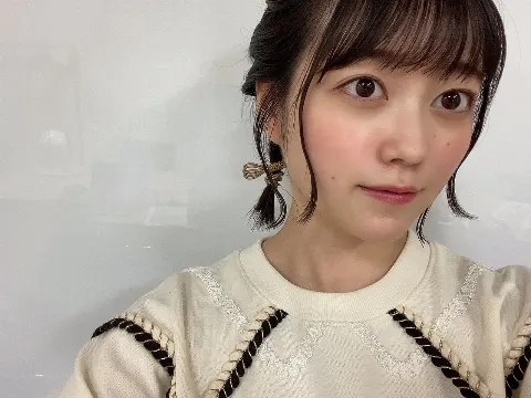 幸阪 茉里乃｜おめでとうございます💐（2021-03-19）｜2枚目