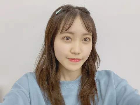 松田 里奈｜写真載せれてなかったー！(4/18ミーグリ)（2021-05-04）｜2枚目