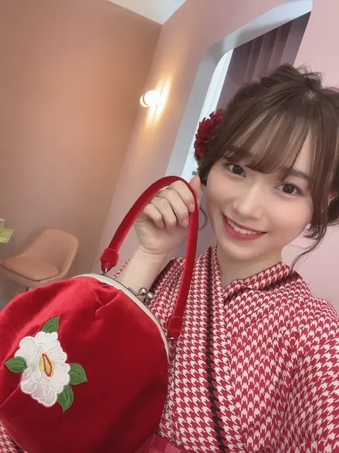 守屋 麗奈｜LARMEさん（2021-06-20）｜2枚目