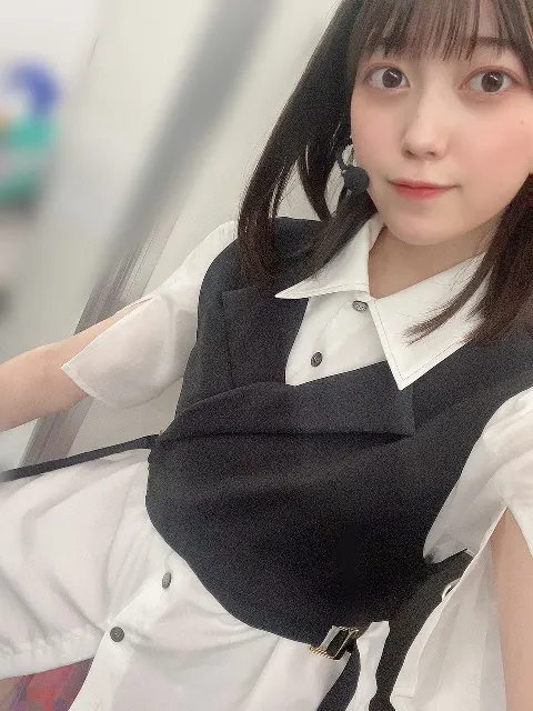 幸阪 茉里乃｜🐳🌸（2021-07-17）｜4枚目
