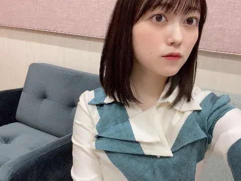 幸阪 茉里乃｜🐳🌸（2021-07-17）｜5枚目