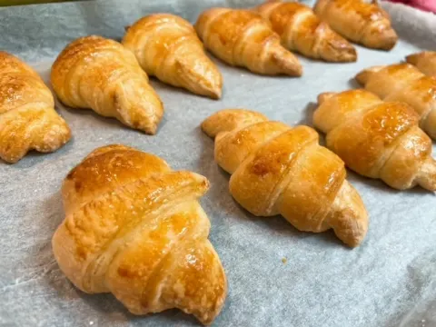 守屋 麗奈｜BOMBさんとクロワッサン🥐（2021-08-16）