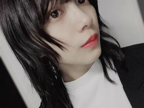 森田 ひかる｜USBって、一発目で合ってる向きに差し込める率かなり低いですよね（2021-10-05）｜4枚目