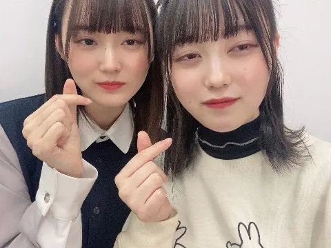 幸阪 茉里乃｜🦆🍇（2021-11-11）｜4枚目