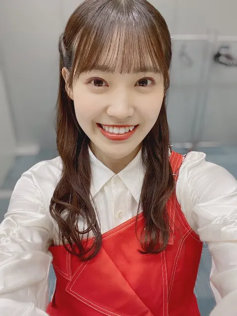 松田 里奈｜初！ソロ表紙！！（2021-12-27）｜4枚目