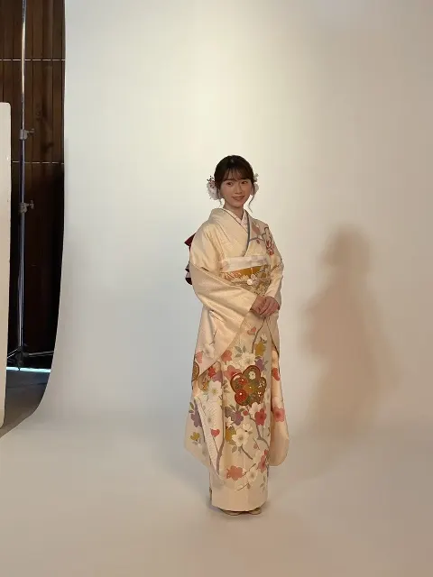 守屋 麗奈｜週刊ヤングジャンプさん（2022-01-07）｜3枚目