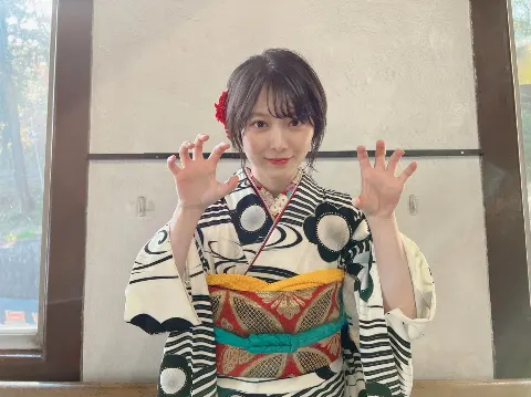 森田 ひかる｜→2022（2022-01-10）｜4枚目