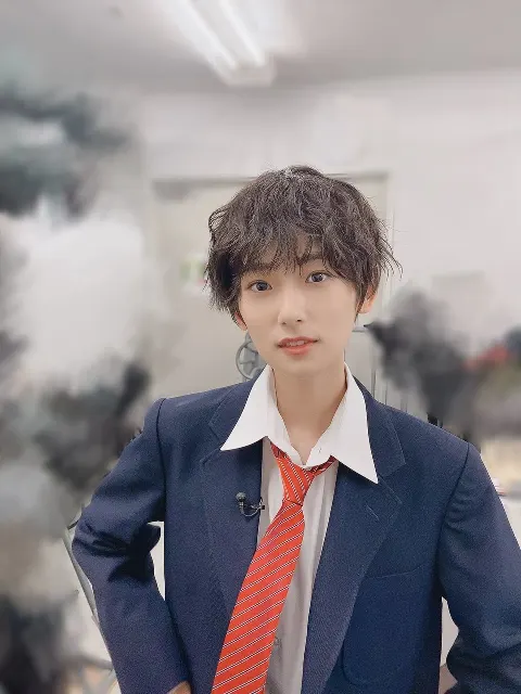 森田 ひかる｜4thシングル（2022-02-09）｜5枚目