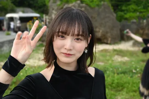 森田 ひかる｜シャッター（2022-09-26）｜3枚目