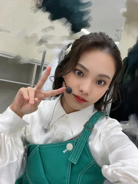 遠藤 光莉｜#61 ✨2周年（2022-12-09）｜4枚目